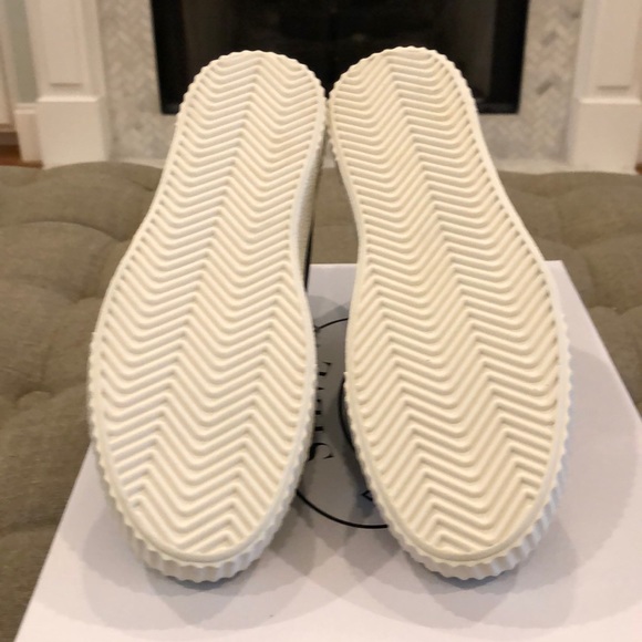 Steve Madden Grey Camo High Top Sneaker. NEW - Picture 5 of 6